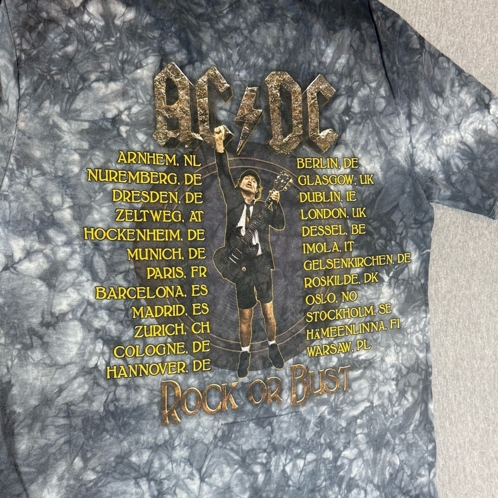Ac/Dc.”Rock Or Bust” World Tour 2015 Shirt. Blue Sz. M Gray - Picture 4 of 8